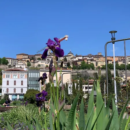 Lägenhet Houseberg *