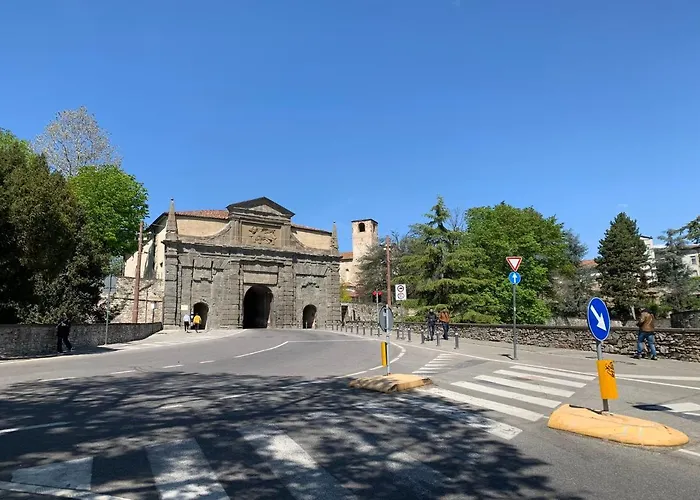 Houseberg * Bergamo